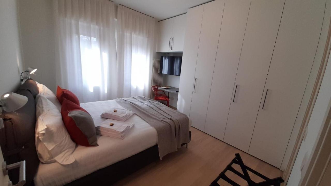 L'Appartamento Sul Corso Альба Экстерьер фото